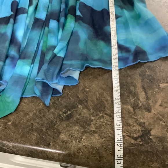 NEW Beautiful semi sheer top Medium - Picture 12 of 12